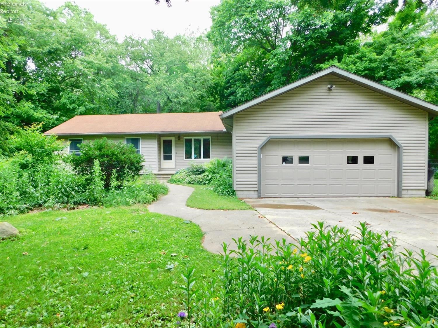 1260 Ridge Road North Norwalk, OH 44857 - Photo 1 of 39 Gallery Image 1
