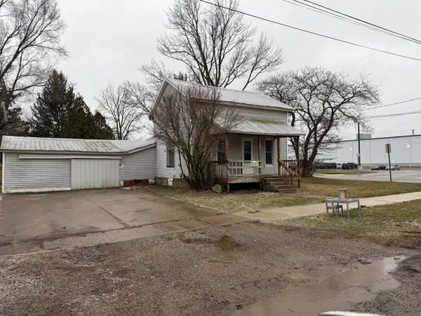 $149,900 | 29 Broughton Street, Quincy, MI 49082
