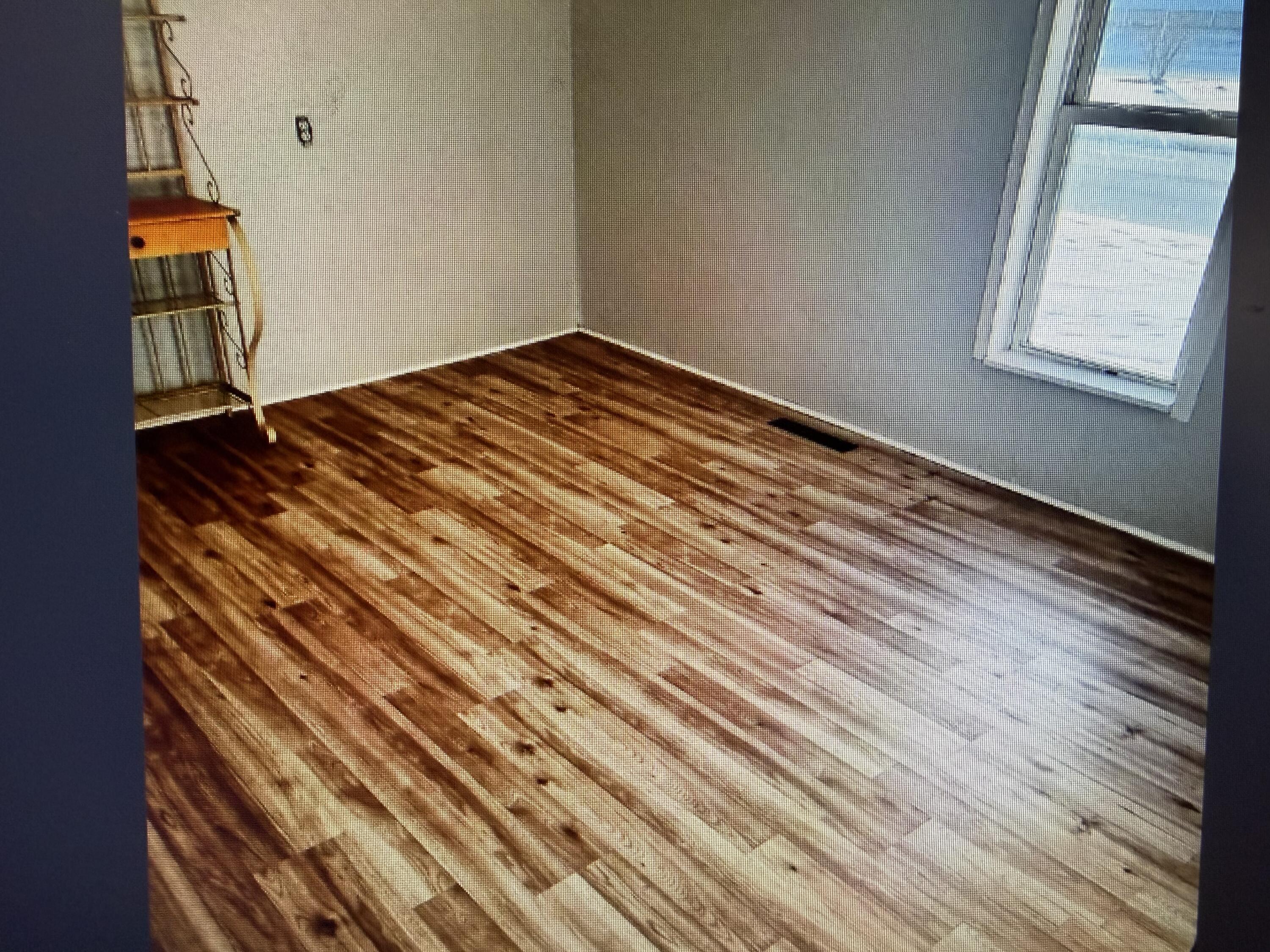 29 Broughton Street Quincy, MI 49082 - Photo 6 of 17 IMG_1036