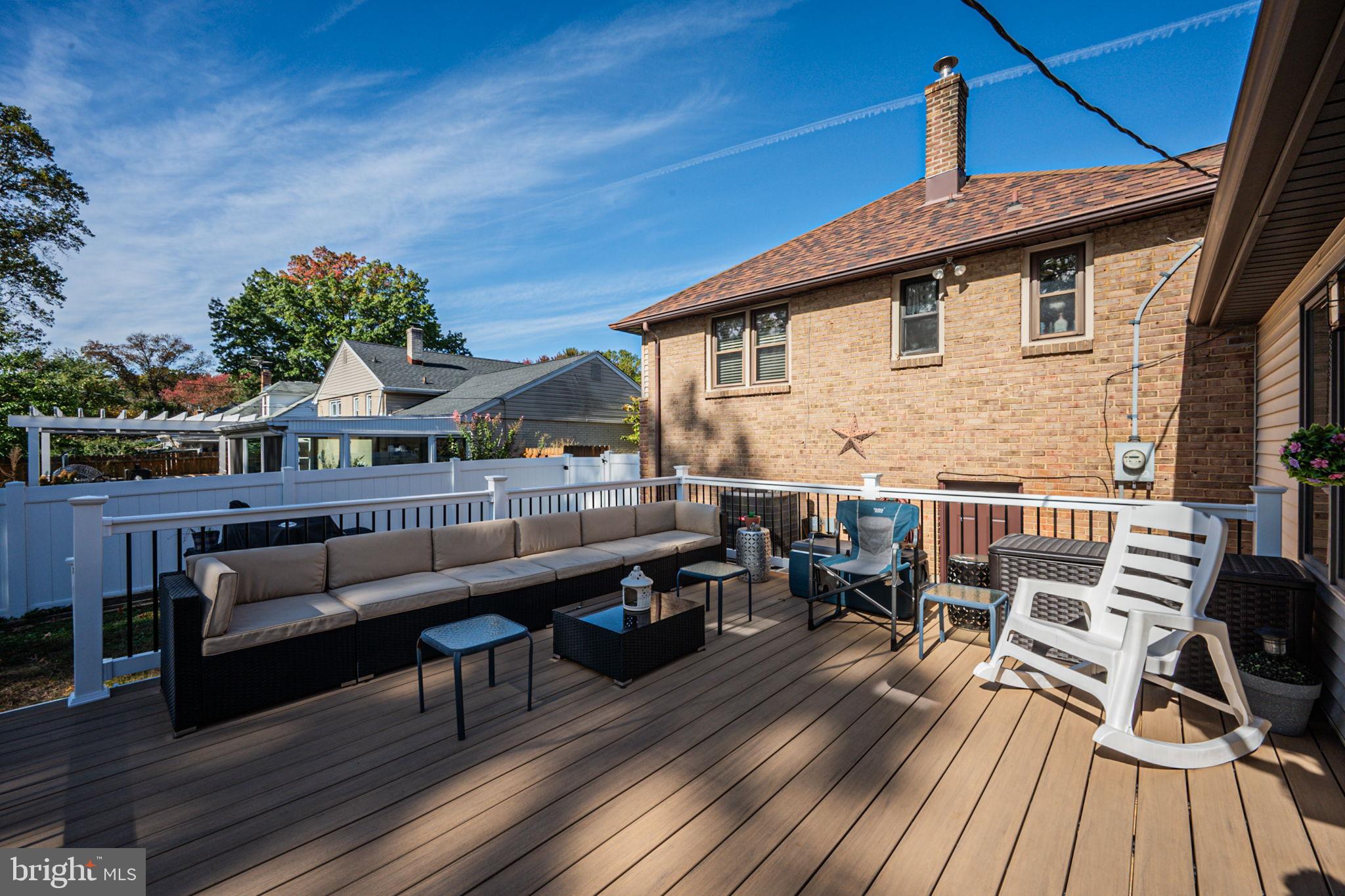 1210 Winstead Road Wilmington, DE 19803 - Photo 23 of 27 Beautiful 20x20 Deck Over Looking Hot Tub
