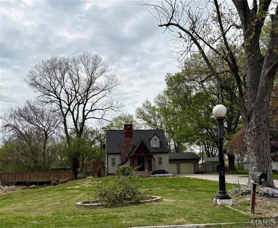 $300,000 | 20 Green Oaks, Belleville, IL 62223