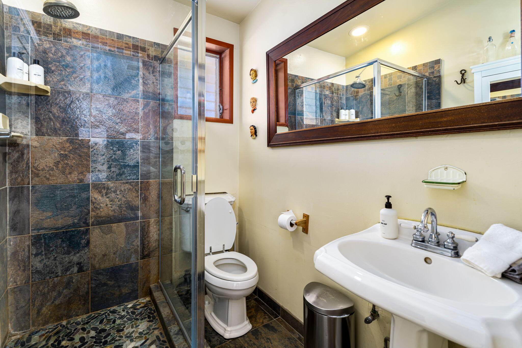 1776 Sunview Avenue Joshua Tree, CA 92252 - Photo 52 of 55 a bathroom with a sink and a toilet