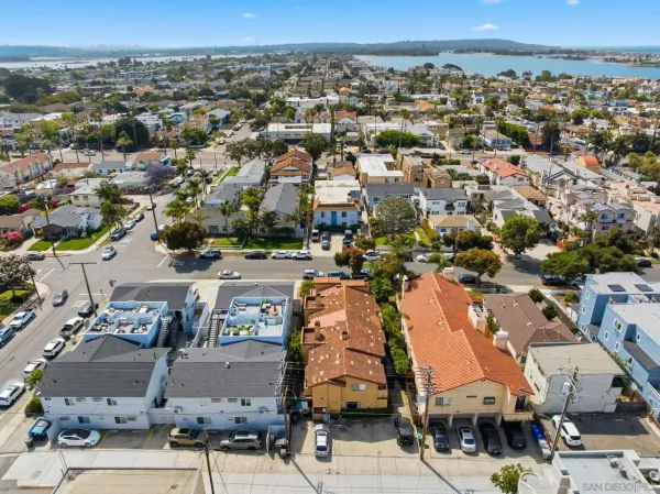 $3,495,000 | 1460 Hornblend Street, San Diego, CA 92109