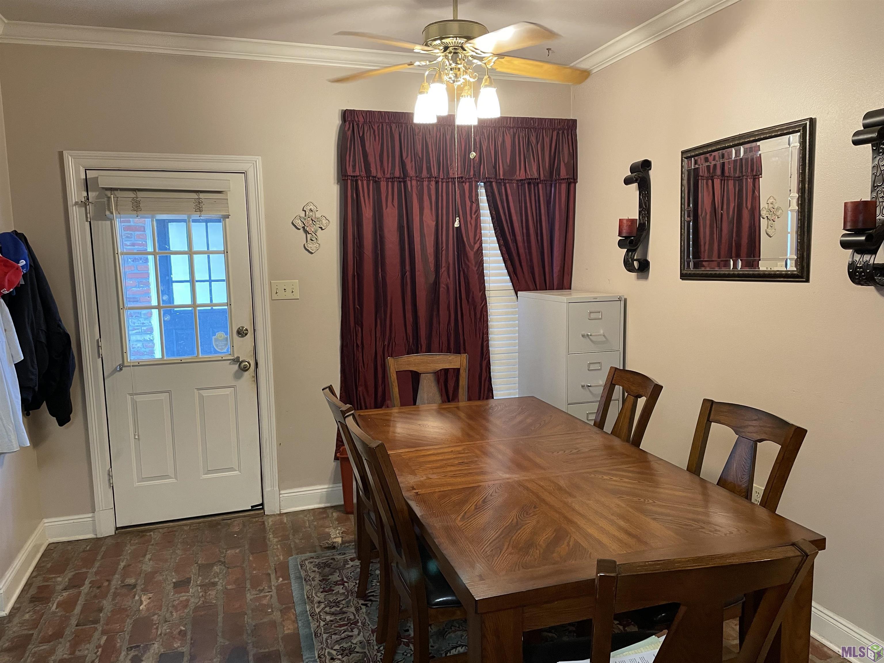 5433 North Pointer Court Baton Rouge, LA 70808 - Photo 8 of 14 dining area of kitchen