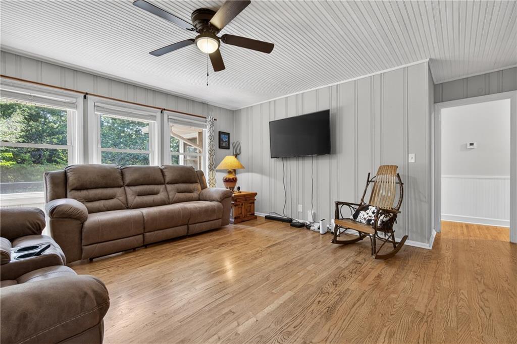 188 Hillendale Drive Toccoa, GA 30577 - Photo 16 of 40