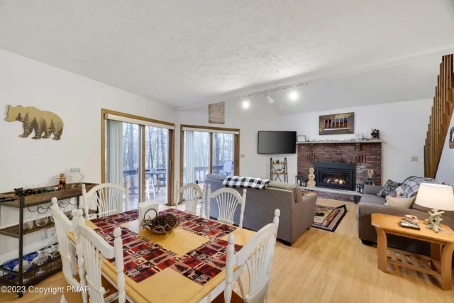 $2,000 | 4204 Hickory Road, Tobyhanna, PA 18466