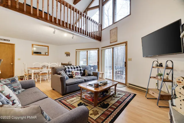 $2,000 | 4204 Hickory Road, Tobyhanna, PA 18466