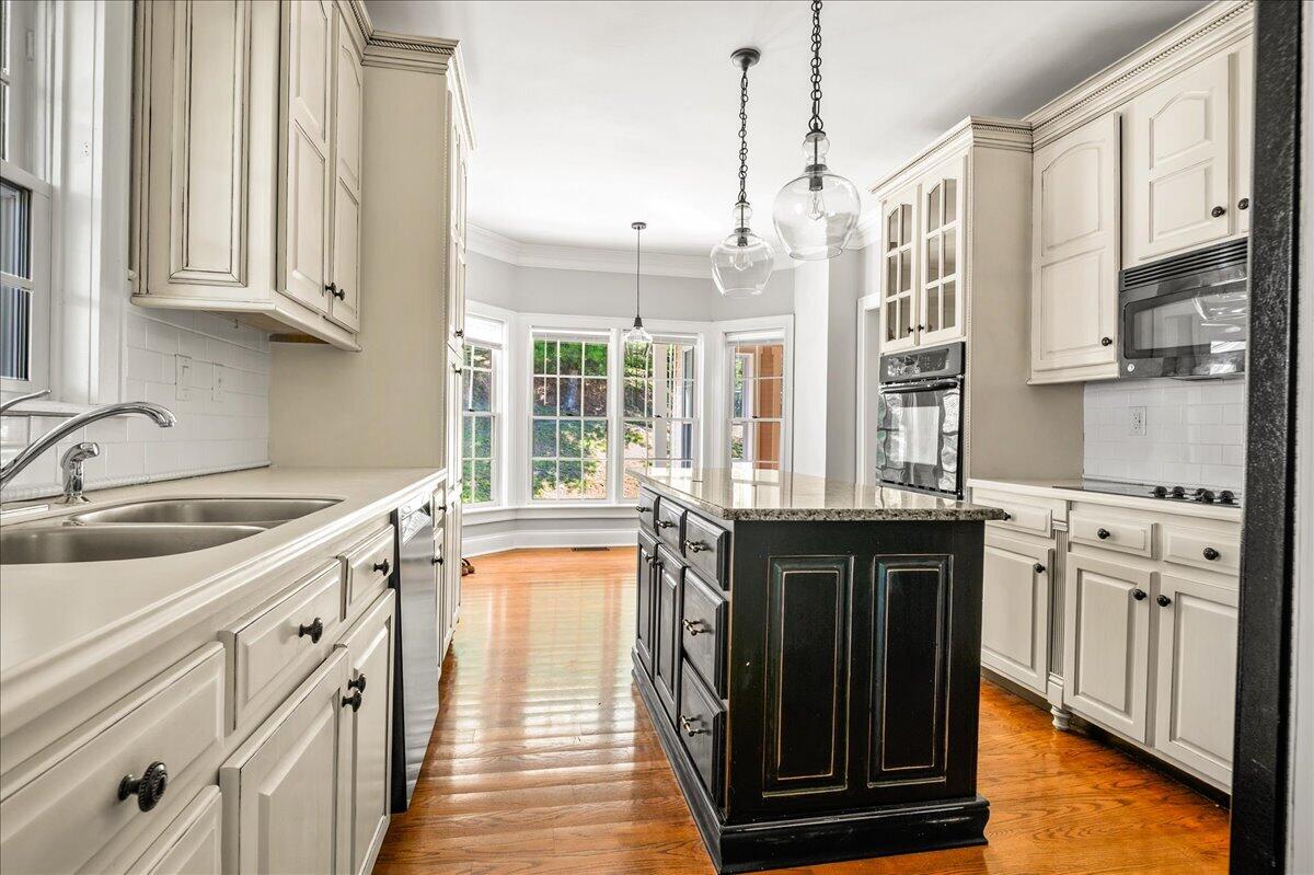 342 Jarve Hollow Road Manchester, KY 40962 - Photo 5 of 47 10-Kitchen
