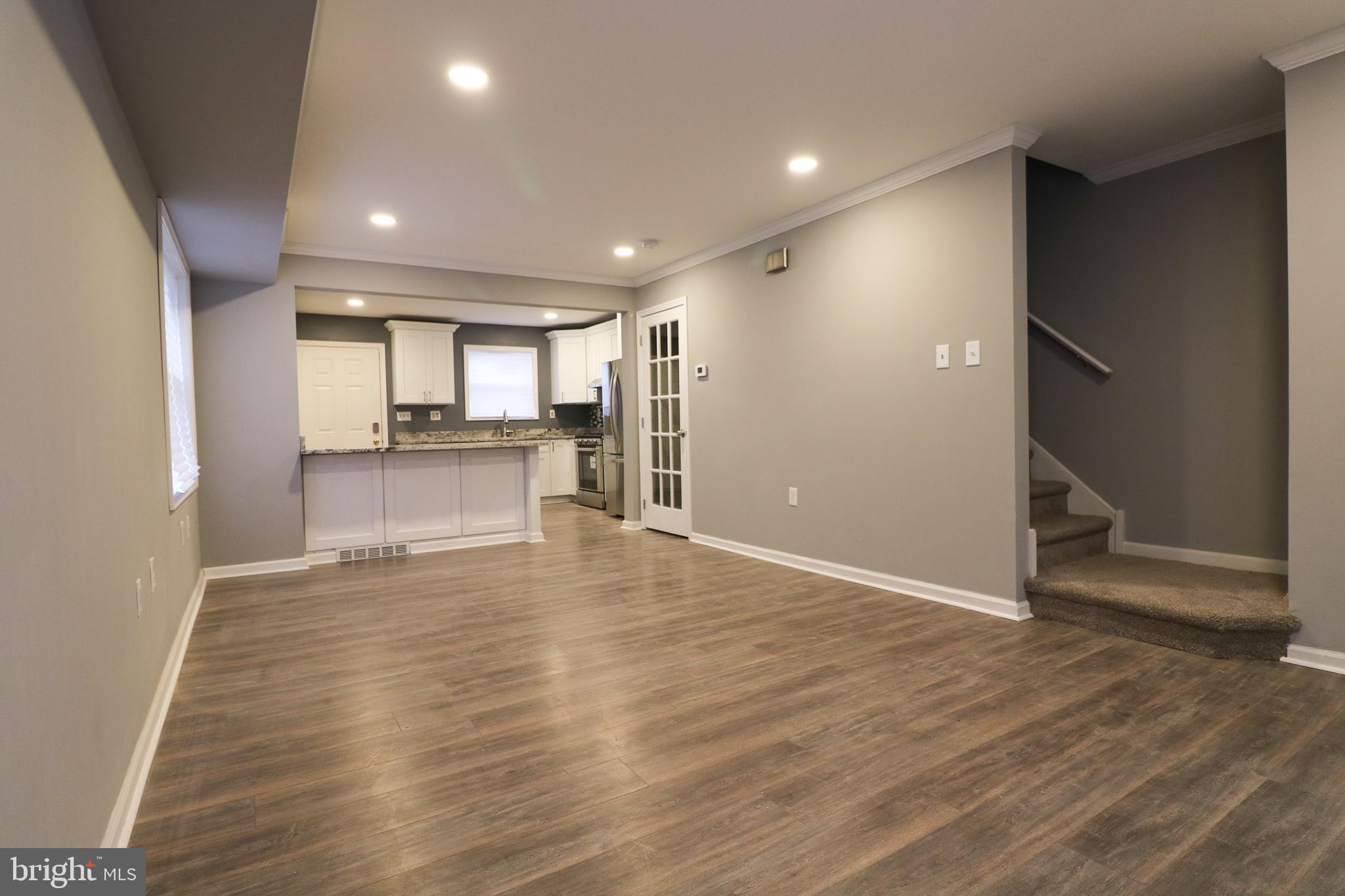 1719 Ridge Avenue Philadelphia, PA 19130 - Photo 3 of 19 Living Room