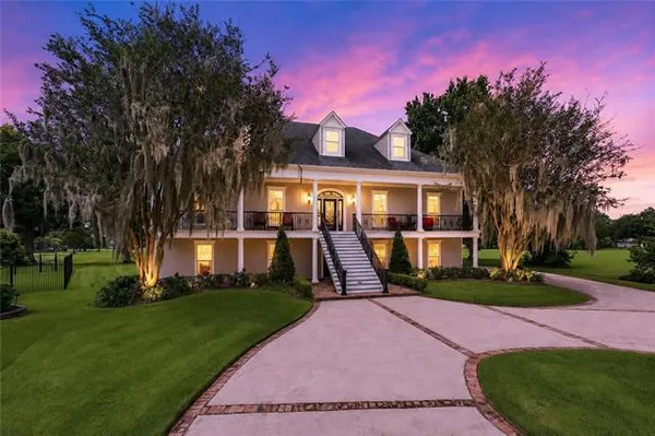 $699,000 | 26 Bocage Drive, Destrehan, LA 70047