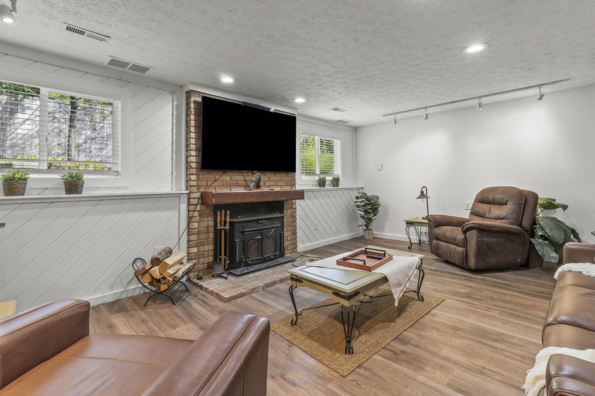 712 Cherrington Road Westerville, OH 43081 - Photo 27 of 45 Family Room