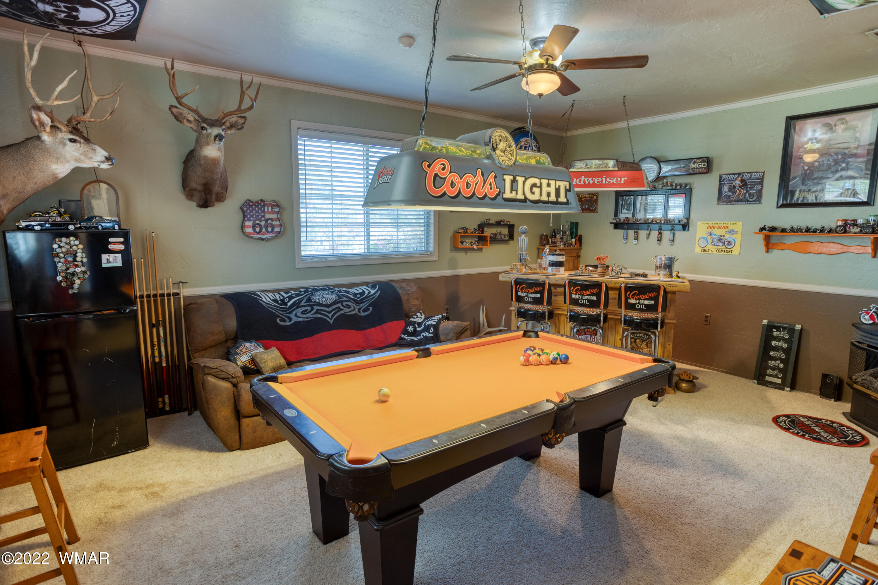 501 West 7th S Street Snowflake, AZ 85937 - Photo 16 of 33 a room with table tennis air hockey table and arcade game machine