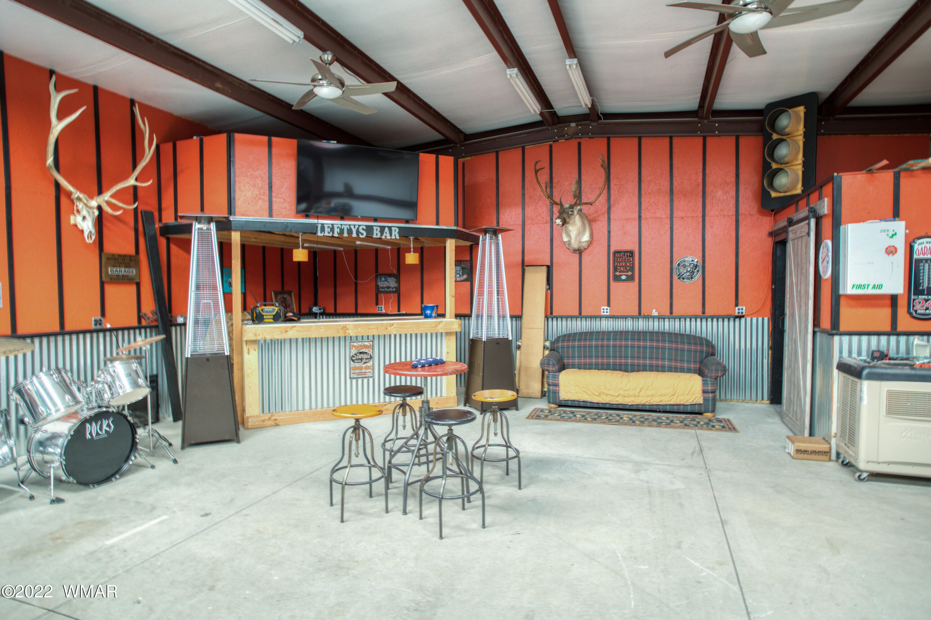 501 West 7th S Street Snowflake, AZ 85937 - Photo 28 of 33 an outdoor space with patio furniture and potted plants