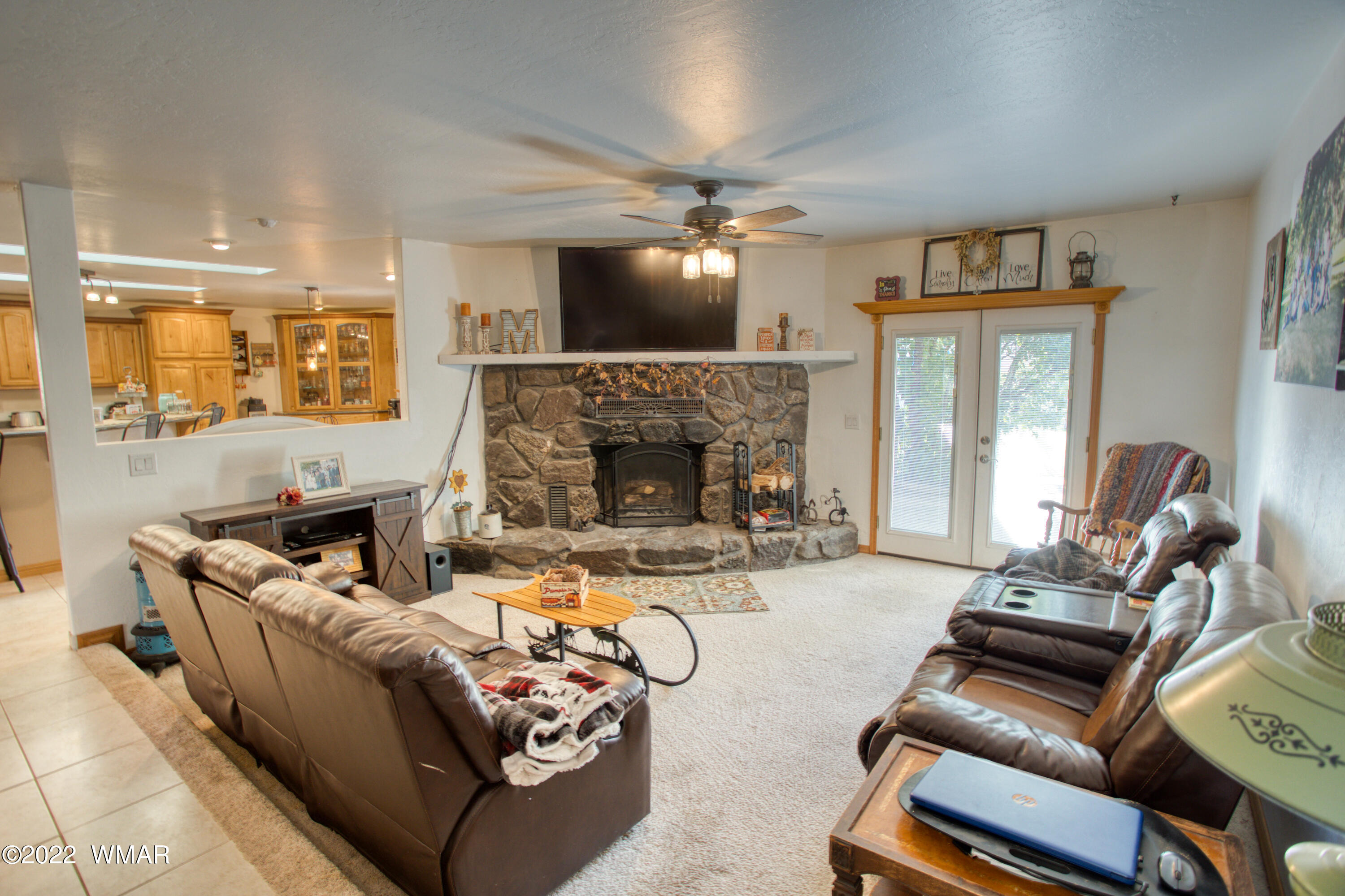 501 West 7th S Street Snowflake, AZ 85937 - Photo 3 of 33 a living room with furniture fireplace and a fireplace