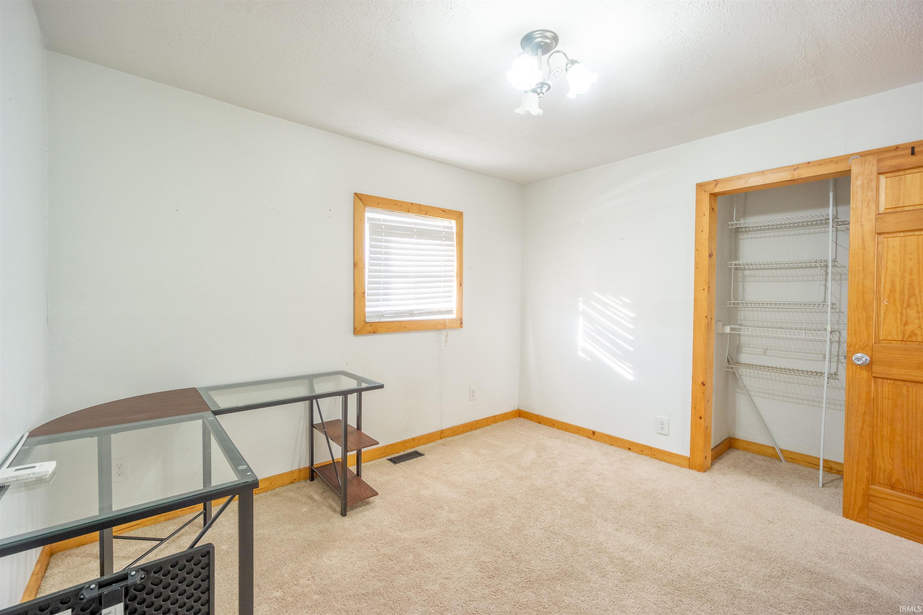 212 West 38th Street Marion, IN 46953 - Photo 16 of 28