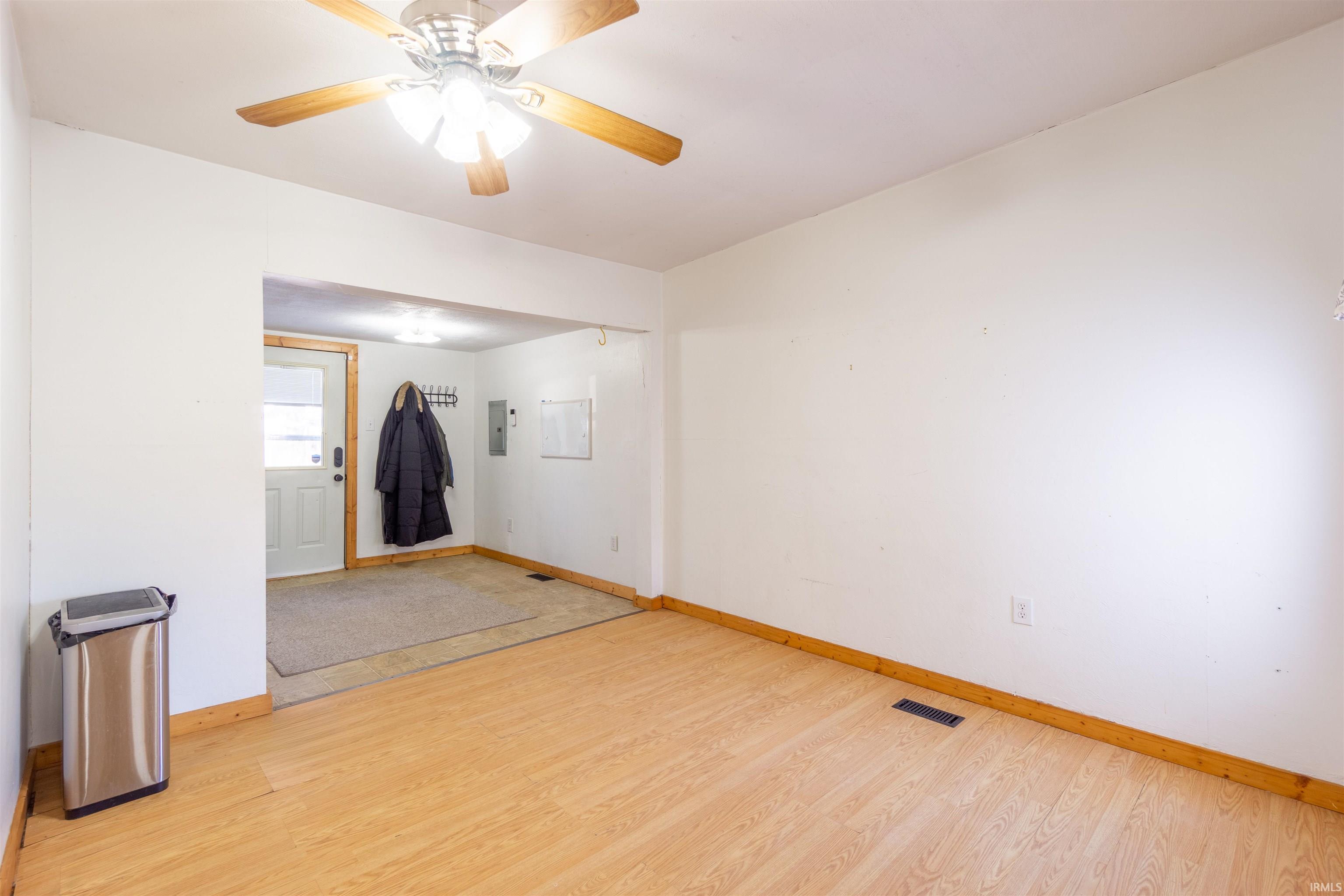 212 West 38th Street Marion, IN 46953 - Photo 9 of 28