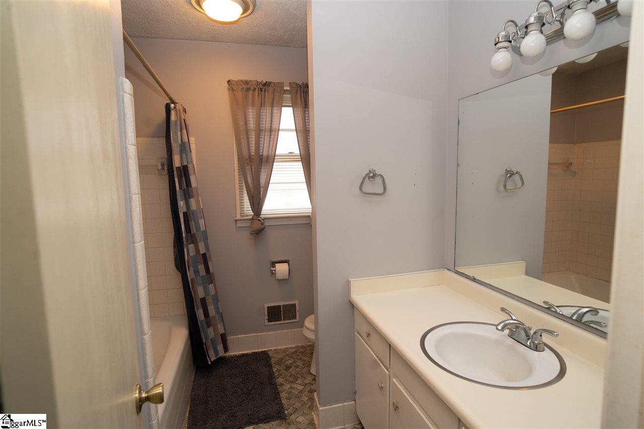 405 Del Norte Road Greenville, SC 29615 - Photo 10 of 18 Gallery Image 10