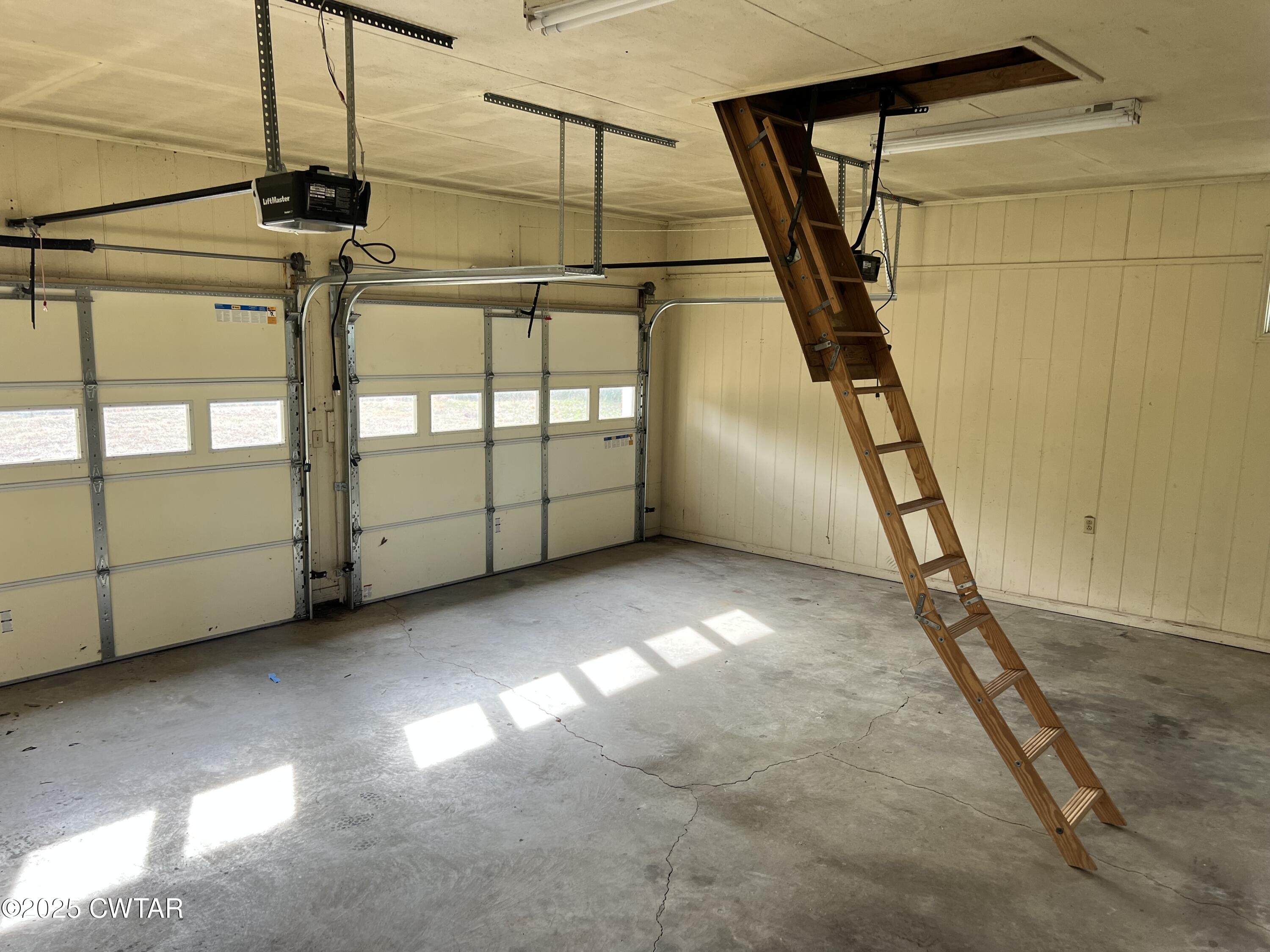 130 Vernon Thomas Road McKenzie, TN 38201 - Photo 11 of 13 Garage