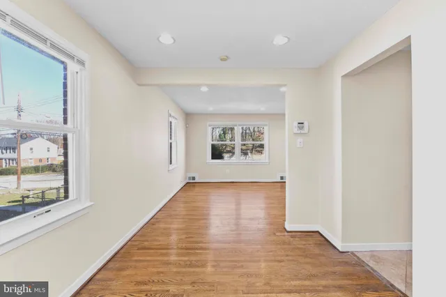 $2,399 | 4605 Akron Street, Temple Hills, MD 20748