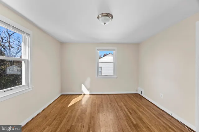 $2,499 | 4605 Akron Street, Temple Hills, MD 20748