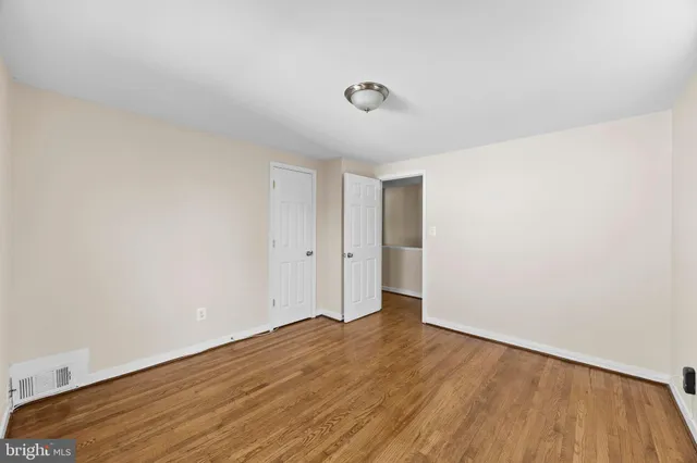 $2,399 | 4605 Akron Street, Temple Hills, MD 20748