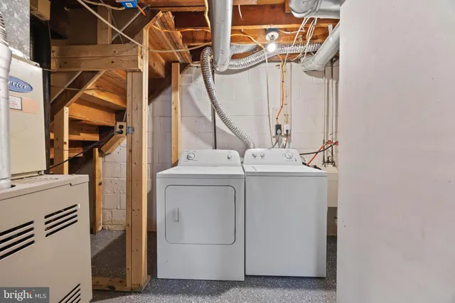 $2,499 | 4605 Akron Street, Temple Hills, MD 20748