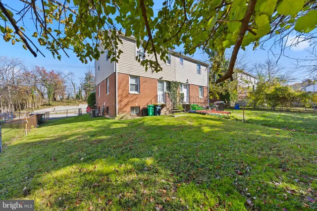 $2,399 | 4605 Akron Street, Temple Hills, MD 20748