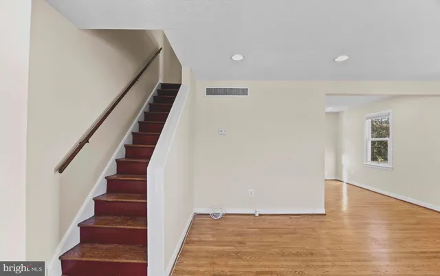 $2,399 | 4605 Akron Street, Temple Hills, MD 20748