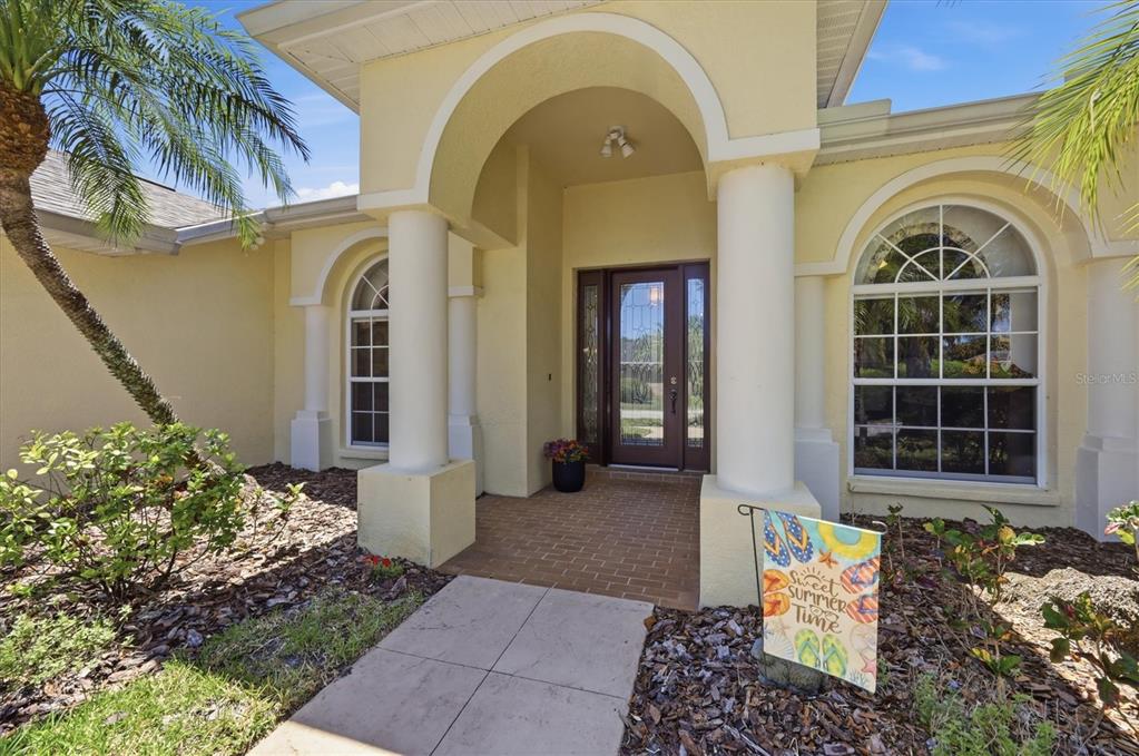 7210 Switchgrass Trail Lakewood Ranch, FL 34202 - Photo 2 of 40