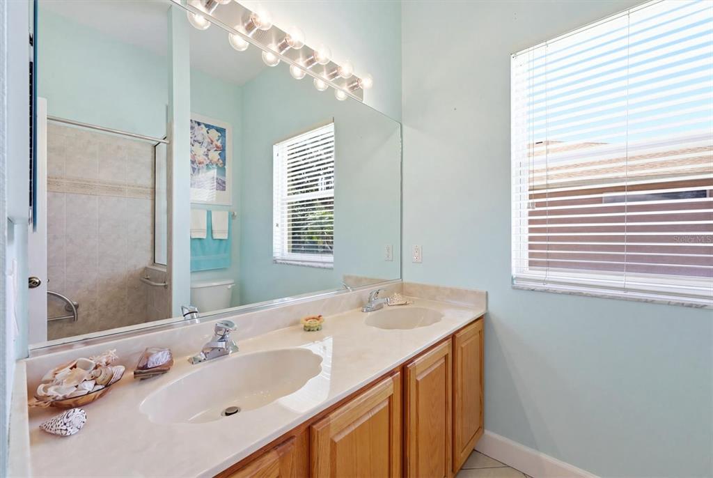 7210 Switchgrass Trail Lakewood Ranch, FL 34202 - Photo 24 of 40
