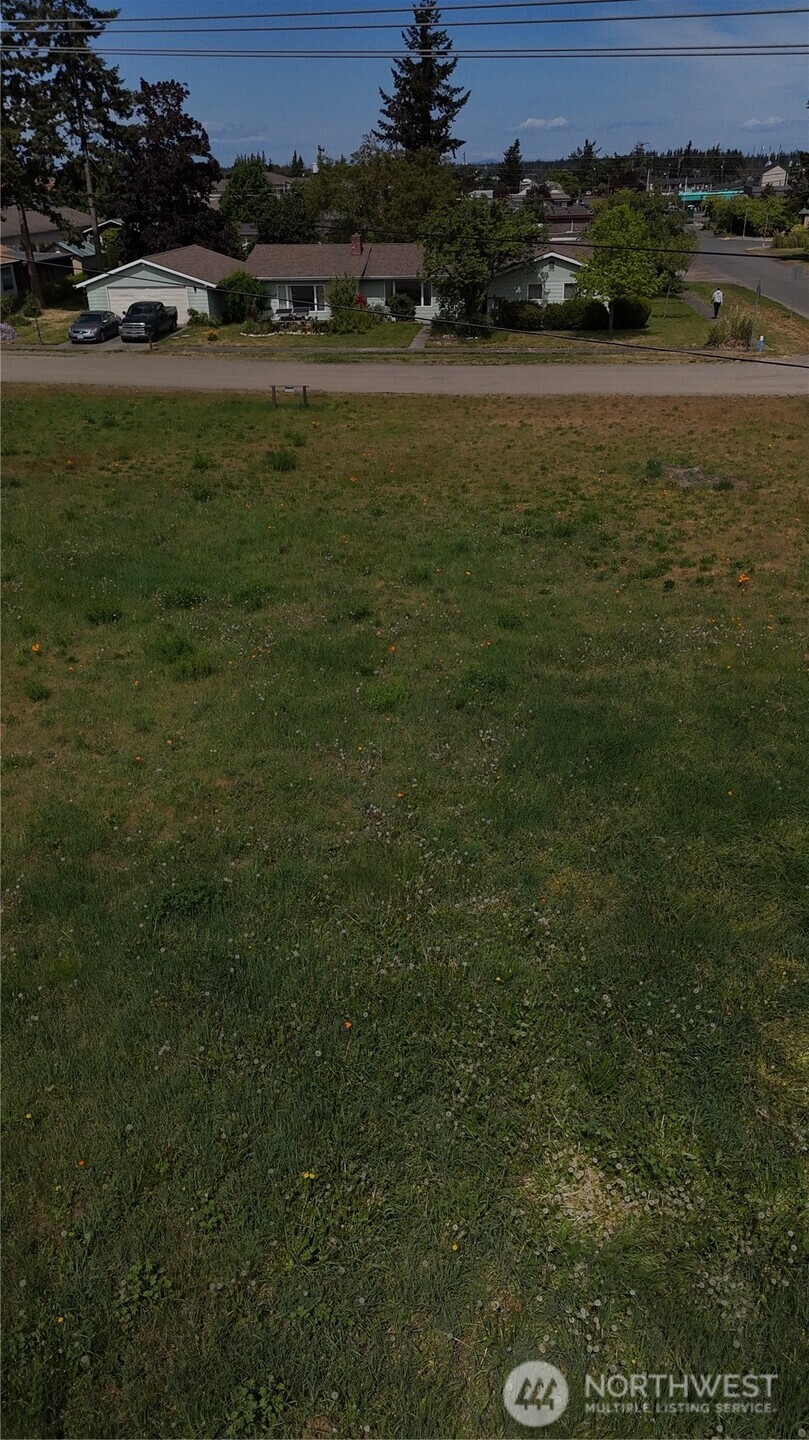999999 West Maple Street Sequim, WA 98382 - Photo 3 of 4 a view of an ocean