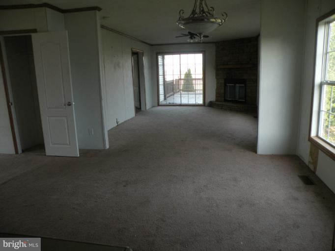 6388 Edesville Road Rock Hall, MD 21661 - Photo 1 of 16 Living Room