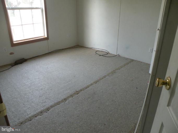6388 Edesville Road Rock Hall, MD 21661 - Photo 9 of 16 Interior (General)