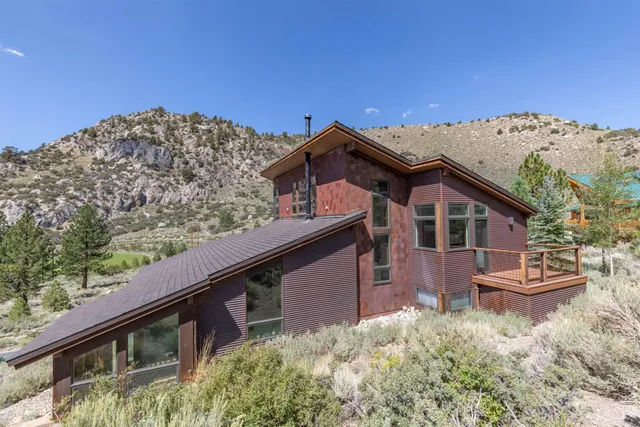 a house view with a outdoor space