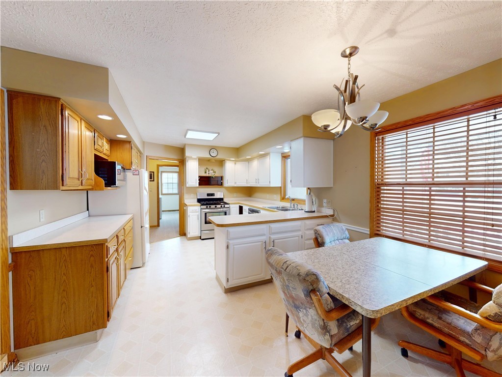 3551 Oak Road Stow, OH 44224 - Photo 10 of 49 Gallery Image 10