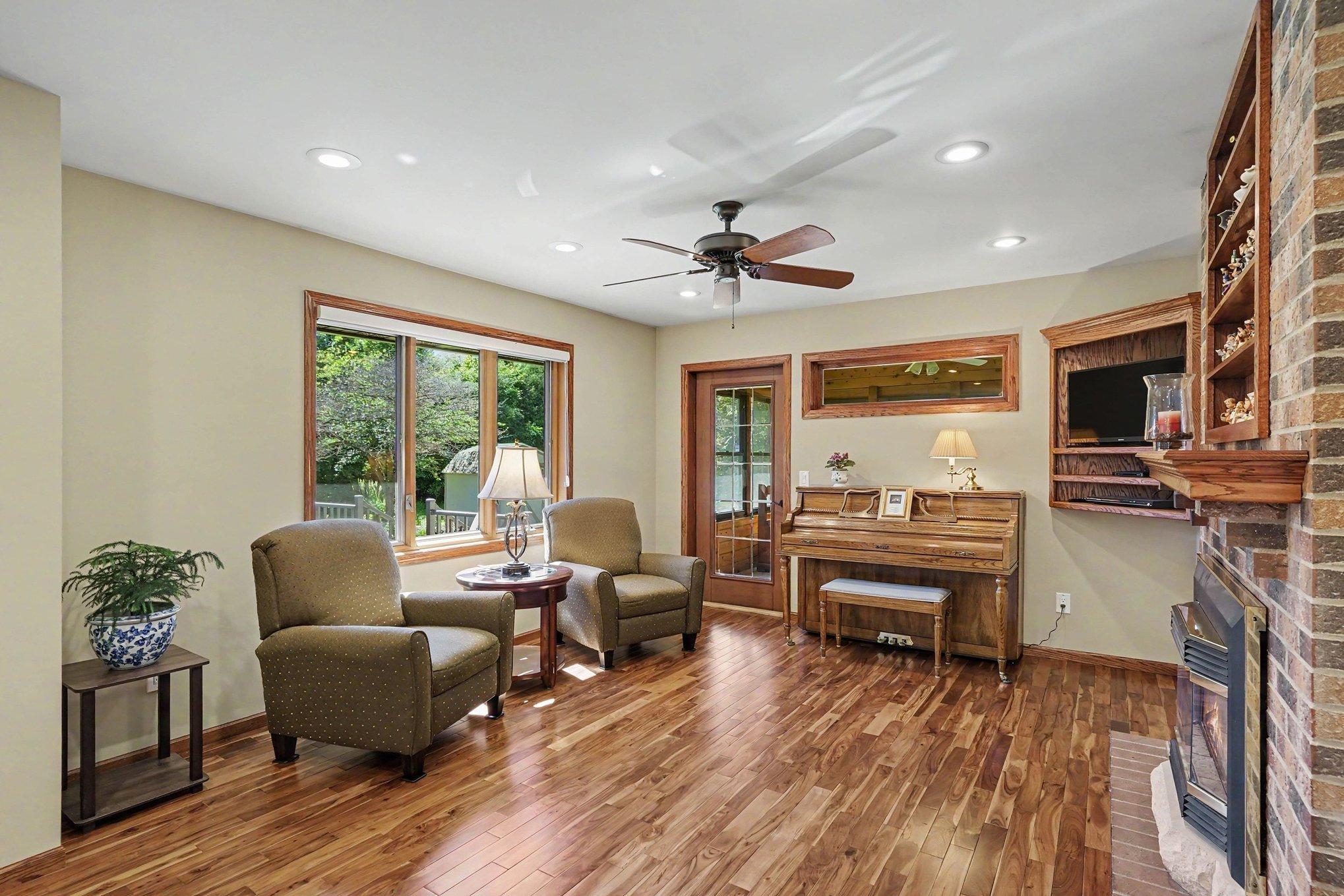 7016 Beacon Circle Eden Prairie, MN 55346 - Photo 11 of 34