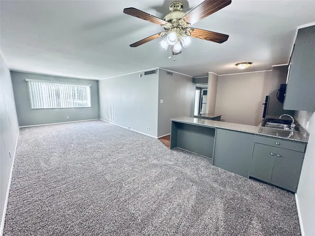 $1,325 | 601 West 11th Street, Unit 127, Austin, TX 78701