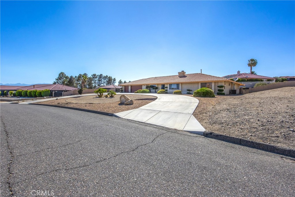 16466 Tude Road Apple Valley, CA 92307 - Photo 5 of 61