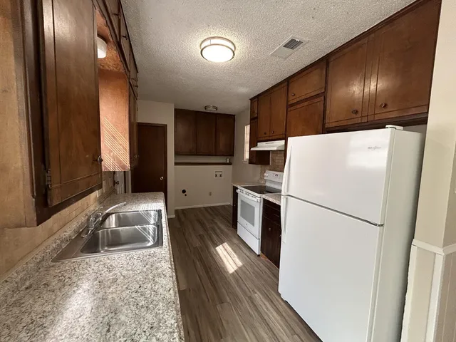 $1,175 | 814 North Elkhart Avenue, Unit A, Lubbock, TX 79416