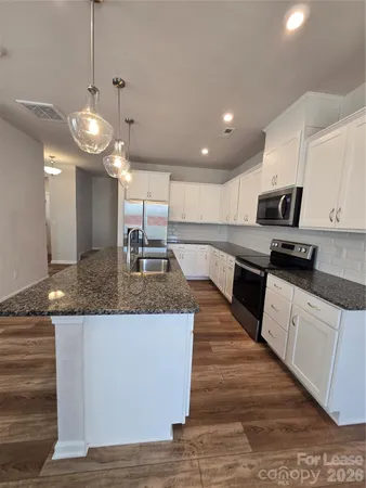 $2,400 | 12121 Gambrell Drive, Charlotte, NC 28278