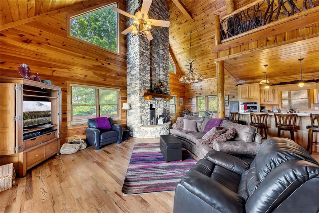 499 Raven Ridge Circle Mineral Bluff, GA 30559 - Photo 4 of 47