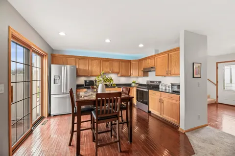 $450,000 | 1570 Iroquois Avenue, Grafton, WI 53024
