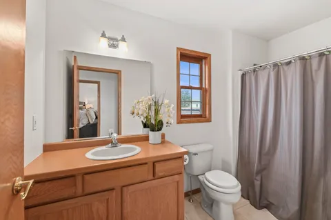 $450,000 | 1570 Iroquois Avenue, Grafton, WI 53024