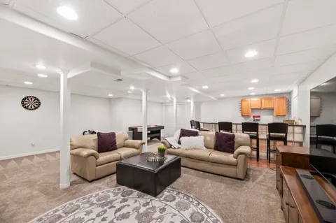 $450,000 | 1570 Iroquois Avenue, Grafton, WI 53024