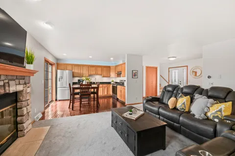 $450,000 | 1570 Iroquois Avenue, Grafton, WI 53024
