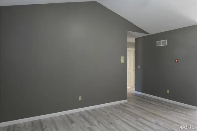 $3,100 | 4164 Stonecroft Drive, St. Charles, MO 63304