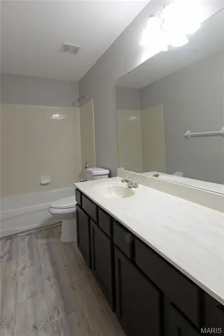 $3,100 | 4164 Stonecroft Drive, St. Charles, MO 63304