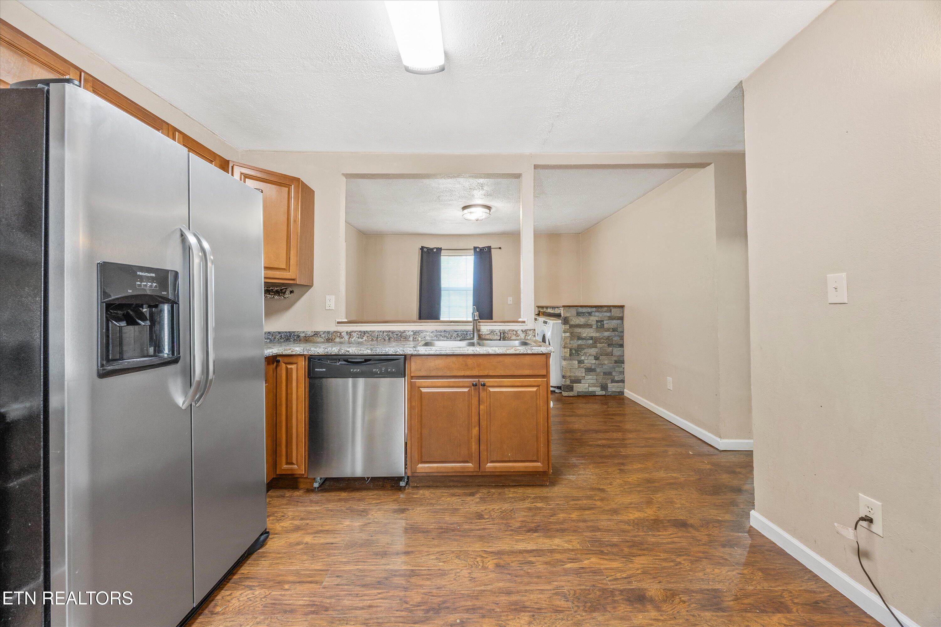 640 Camp Ridge Road La Follette, TN 37766 - Photo 11 of 40 11-640 Camp Ridge Rd -20