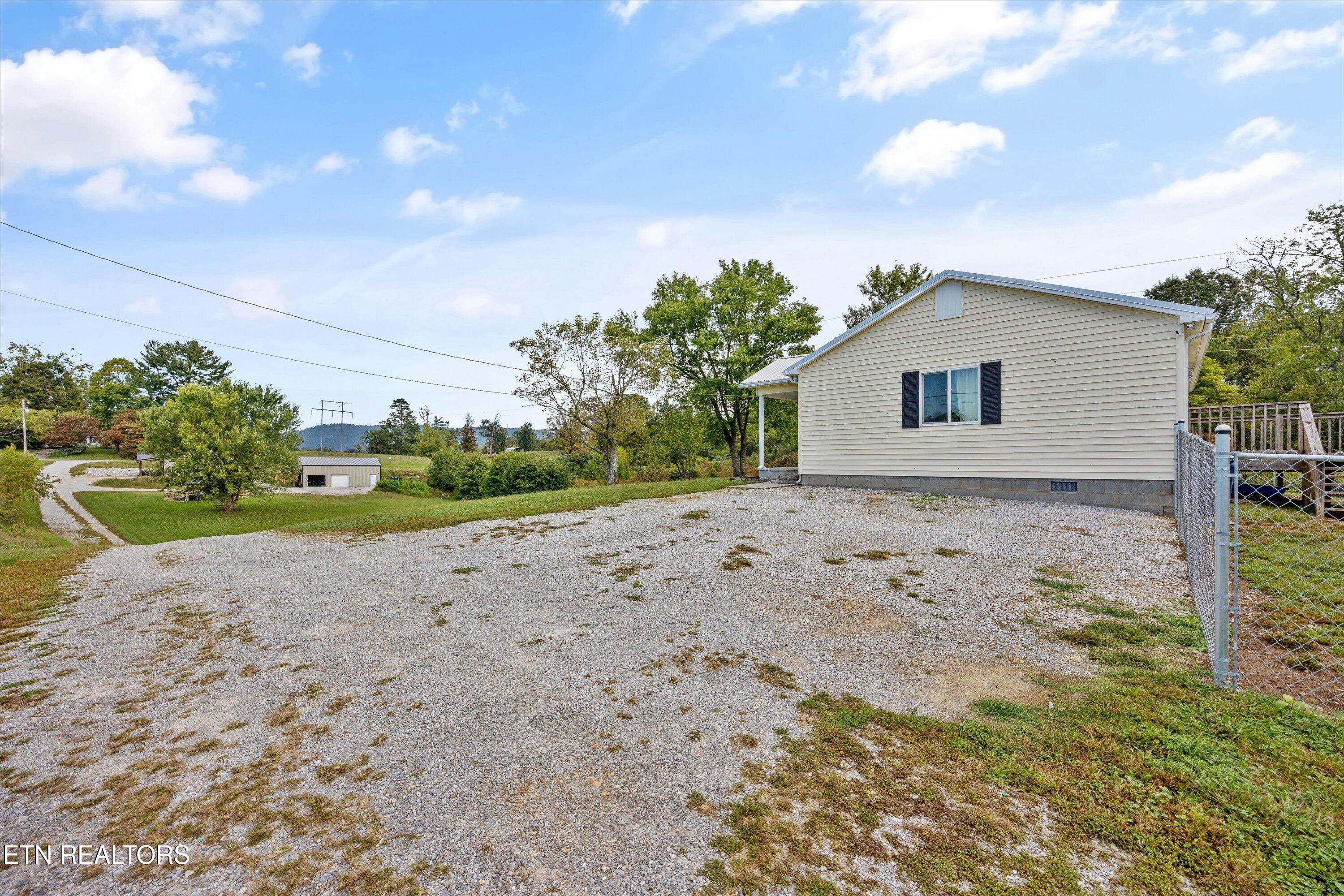 640 Camp Ridge Road La Follette, TN 37766 - Photo 22 of 40 22-640 Camp Ridge Rd -03