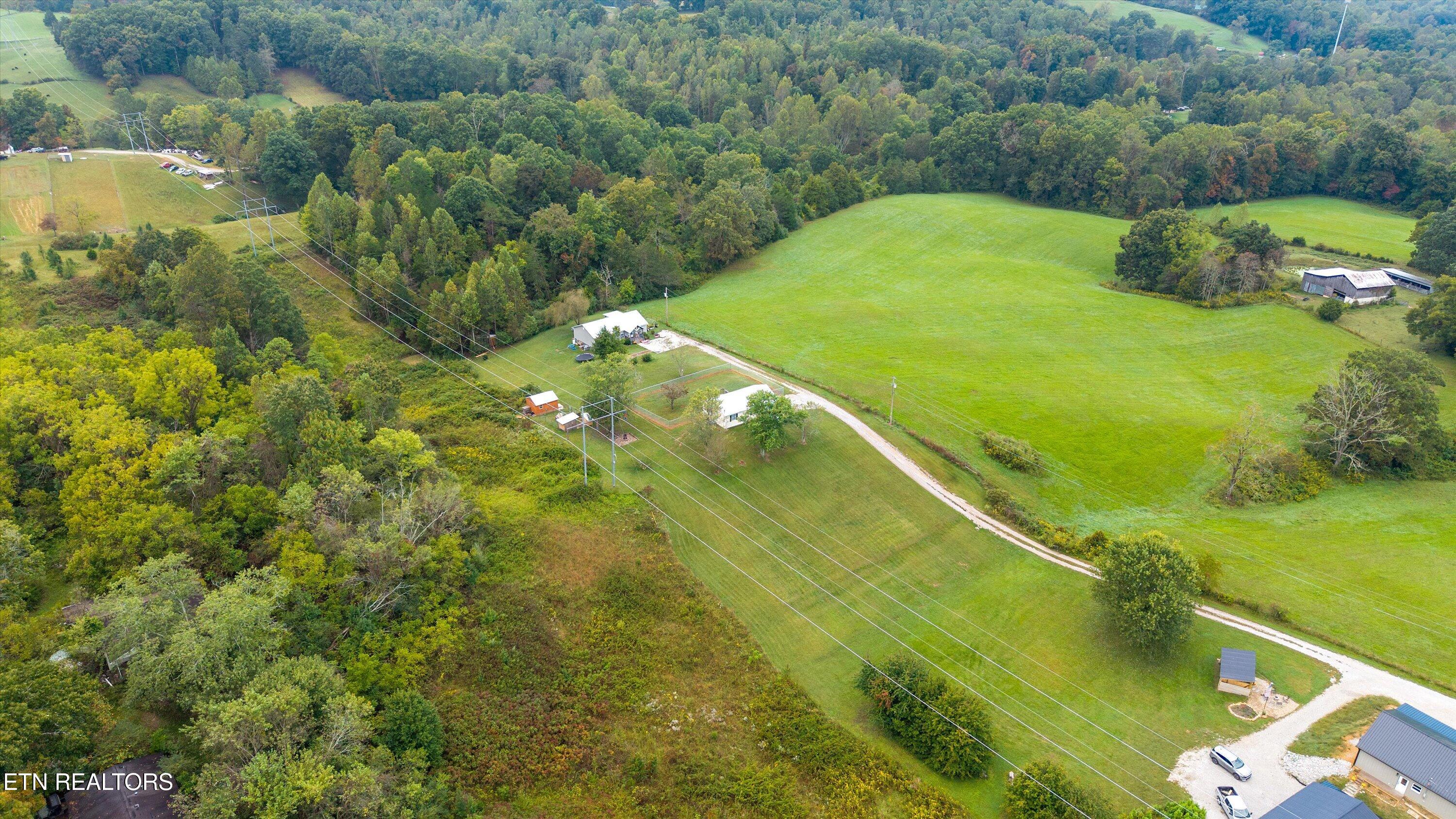 640 Camp Ridge Road La Follette, TN 37766 - Photo 35 of 40 35-640 Camp Ridge Rd -32